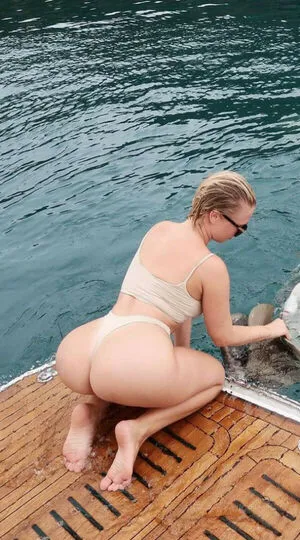 Bianca Elouise OnlyFans Leaked Free Thumbnail Picture - #B0HqOrkwEw