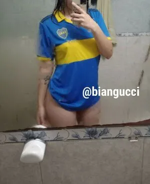 Biangucci OnlyFans Leaked Free Thumbnail Picture - #0BWwskmkrR