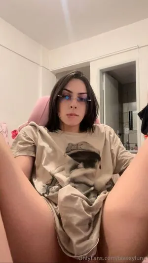 Biasxyluna OnlyFans Leaked Free Thumbnail Picture - #qrr9IxkTls