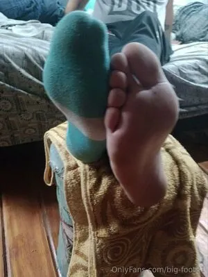 Big Foot81 OnlyFans Leaked Free Thumbnail Picture - #1TfSTjQAcF