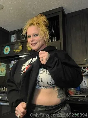 Bigbootymandyj1981 OnlyFans Leaked Free Thumbnail Picture - #gP2JS5689l