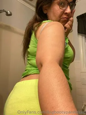 Bigbootypantiesxo OnlyFans Leaked Free Thumbnail Picture - #7L9Cmg85o7