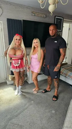 Bigbustyblondeuk OnlyFans Leaked Free Thumbnail Picture - #1L8cXTfFBX