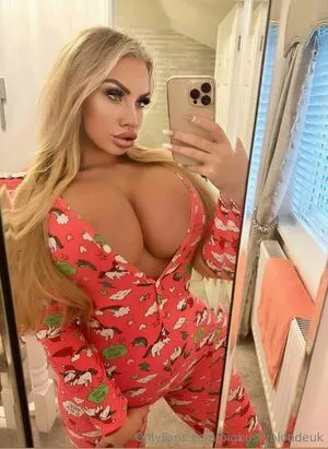 Bigbustyblondeuk OnlyFans Leaked Free Thumbnail Picture - #6FQ7Pjnx5x