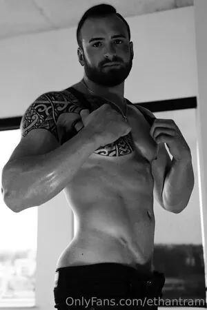 Bigdaddygrif OnlyFans Leaked Free Thumbnail Picture - #6GuQVGEKKQ