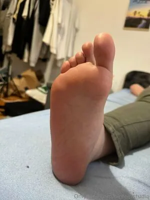 Bigfeetstudio OnlyFans Leaked Free Thumbnail Picture - #4xUDpsoCie
