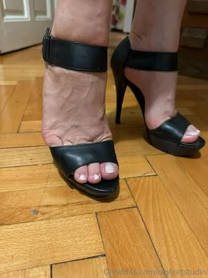 Bigfeetstudio OnlyFans Leaked Free Thumbnail Picture - #u8CsNxSk38