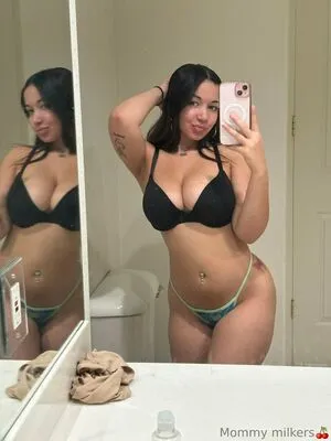 Bigjuiceybooty OnlyFans Leaked Free Thumbnail Picture - #tynqiVUR1v
