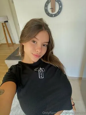 Bigmilkerslily OnlyFans Leaked Free Thumbnail Picture - #ljAQqpMVAp