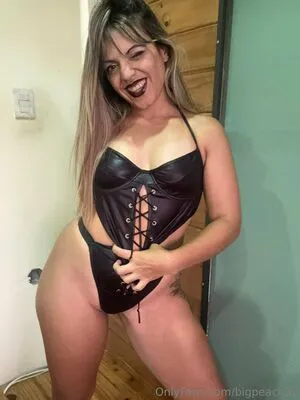 Bigpeach32 OnlyFans Leaked Free Thumbnail Picture - #FhABMzy7qk