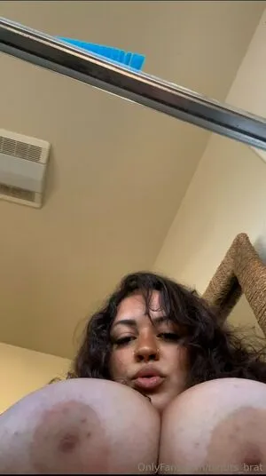 Bigtits Brat OnlyFans Leaked Free Thumbnail Picture - #DoAOgNsogG