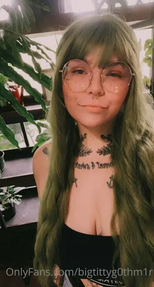 Bigtittyg0thm1r OnlyFans Leaked Free Thumbnail Picture - #M0QvqGXPL1