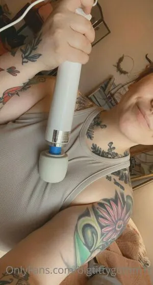 Bigtittyg0thm1r OnlyFans Leaked Free Thumbnail Picture - #acKgINu7nz