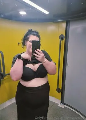 Bigtittymothmann OnlyFans Leaked Free Thumbnail Picture - #dtHS8VaQme