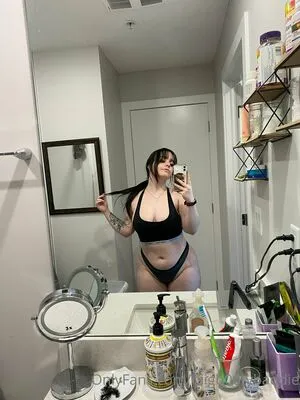 Biigb00tybaddie OnlyFans Leaked Free Thumbnail Picture - #Vivw2Y5QVL