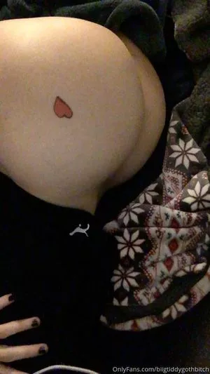 biigtiddygothbitch OnlyFans Leaked Free Thumbnail Picture - #2SC2PvpFNg