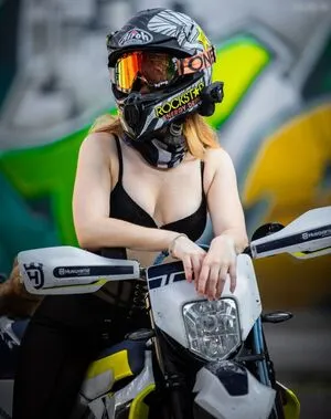 Biker Qu33n OnlyFans Leaked Free Thumbnail Picture - #VhwNNevpuv