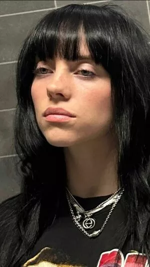 Billie Eilish OnlyFans Leaked Free Thumbnail Picture - #3YNOyAbHgX