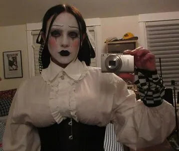 Billie Eilish OnlyFans Leaked Free Thumbnail Picture - #58I66XLAZH