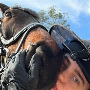 Billie Eilish OnlyFans Leaked Free Thumbnail Picture - #5aUEVW0R23