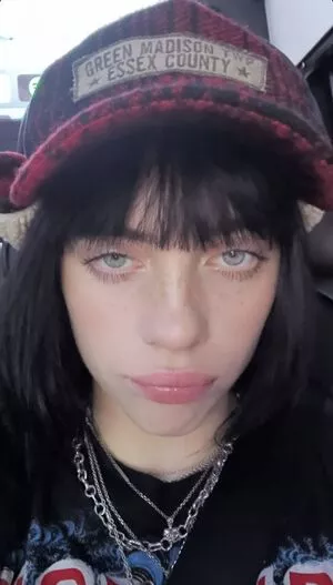 Billie Eilish OnlyFans Leaked Free Thumbnail Picture - #7UC9Ubzw6a