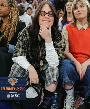 Billie Eilish OnlyFans Leaked Free Thumbnail Picture - #8NFvlGFR43