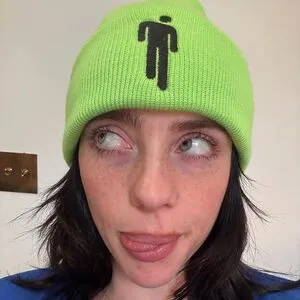 Billie Eilish OnlyFans Leaked Free Thumbnail Picture - #9Dkj8bpSCm