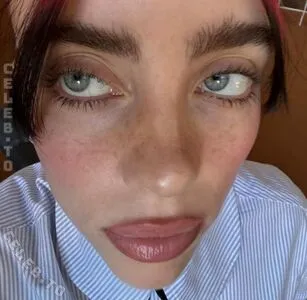 Billie Eilish OnlyFans Leaked Free Thumbnail Picture - #9VIgElaXhz