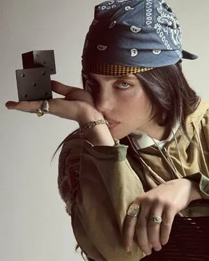 Billie Eilish OnlyFans Leaked Free Thumbnail Picture - #DkStB5lLla