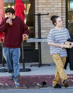 Billie Eilish OnlyFans Leaked Free Thumbnail Picture - #EjsmwtkMIh