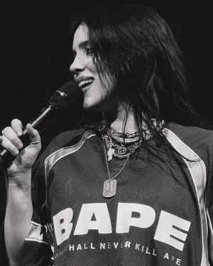Billie Eilish OnlyFans Leaked Free Thumbnail Picture - #FmcFwk9k4X