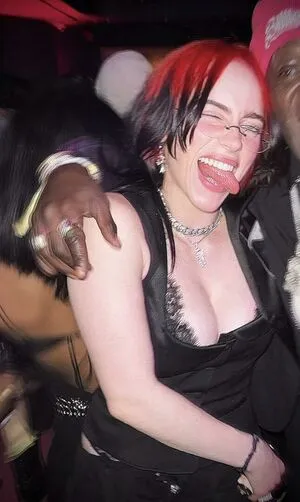 Billie Eilish OnlyFans Leaked Free Thumbnail Picture - #G7Uf6aMjtR