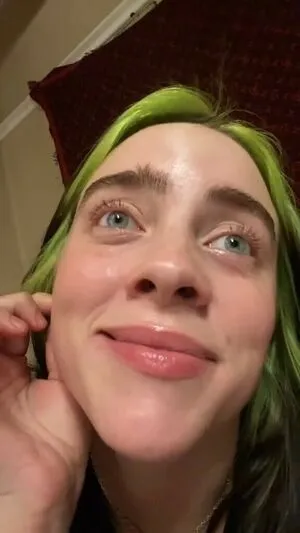 Billie Eilish OnlyFans Leaked Free Thumbnail Picture - #HdwSBL6A8S