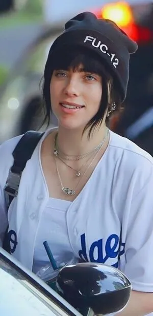 Billie Eilish OnlyFans Leaked Free Thumbnail Picture - #HvfdstB1Nv