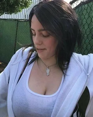 Billie Eilish OnlyFans Leaked Free Thumbnail Picture - #IX0naT9DBo