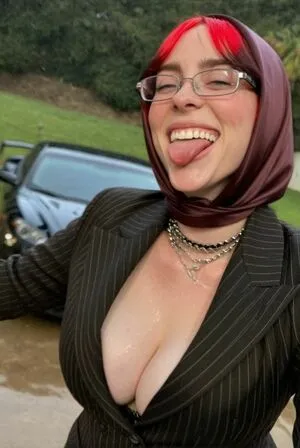 Billie Eilish OnlyFans Leaked Free Thumbnail Picture - #KHMybjBgDW