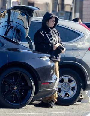 Billie Eilish OnlyFans Leaked Free Thumbnail Picture - #M5fl7gPV7B