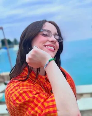 Billie Eilish OnlyFans Leaked Free Thumbnail Picture - #N0gKnCGCTe
