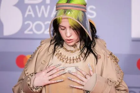 Billie Eilish OnlyFans Leaked Free Thumbnail Picture - #NvdoSea00p