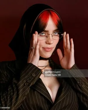 Billie Eilish OnlyFans Leaked Free Thumbnail Picture - #RWrHwMDqa3