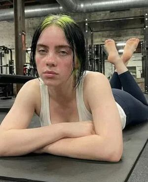 Billie Eilish OnlyFans Leaked Free Thumbnail Picture - #SmzpcTLjYj