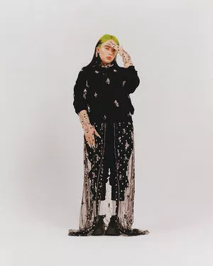 Billie Eilish OnlyFans Leaked Free Thumbnail Picture - #TtbHgNA1nm