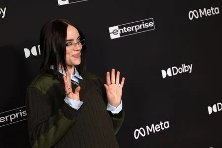 Billie Eilish OnlyFans Leaked Free Thumbnail Picture - #aVOSfnAOnb