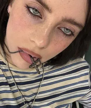 Billie Eilish OnlyFans Leaked Free Thumbnail Picture - #axe3W82Lfr