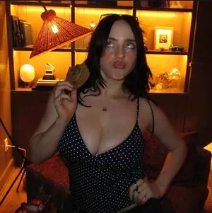 Billie Eilish OnlyFans Leaked Free Thumbnail Picture - #ghKOzoCmKZ