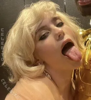 Billie Eilish OnlyFans Leaked Free Thumbnail Picture - #glywtrxiCa