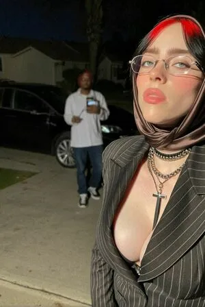 Billie Eilish OnlyFans Leaked Free Thumbnail Picture - #gxnTEpkZHM
