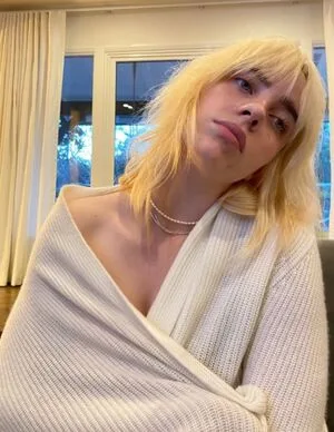 Billie Eilish OnlyFans Leaked Free Thumbnail Picture - #nD5VU966Gp