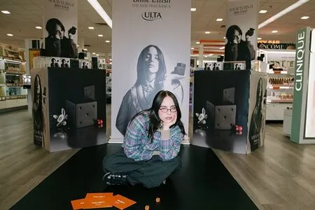 Billie Eilish OnlyFans Leaked Free Thumbnail Picture - #nRFpU1HSyS