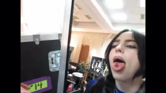 Billie Eilish OnlyFans Leaked Free Thumbnail Picture - #ofC71iKyzr